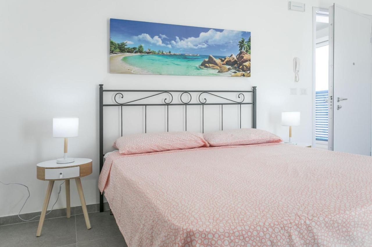 Sunset Holidays Porto Cesareo Exteriör bild